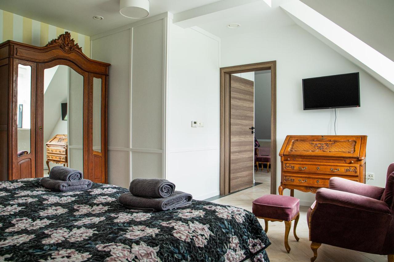 Bed and breakfast Czarna Dama *