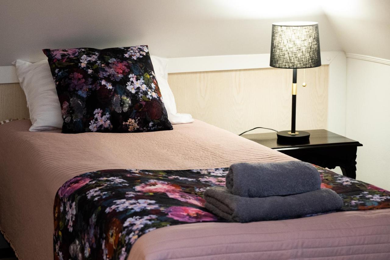Czarna Dama Bed and breakfast *