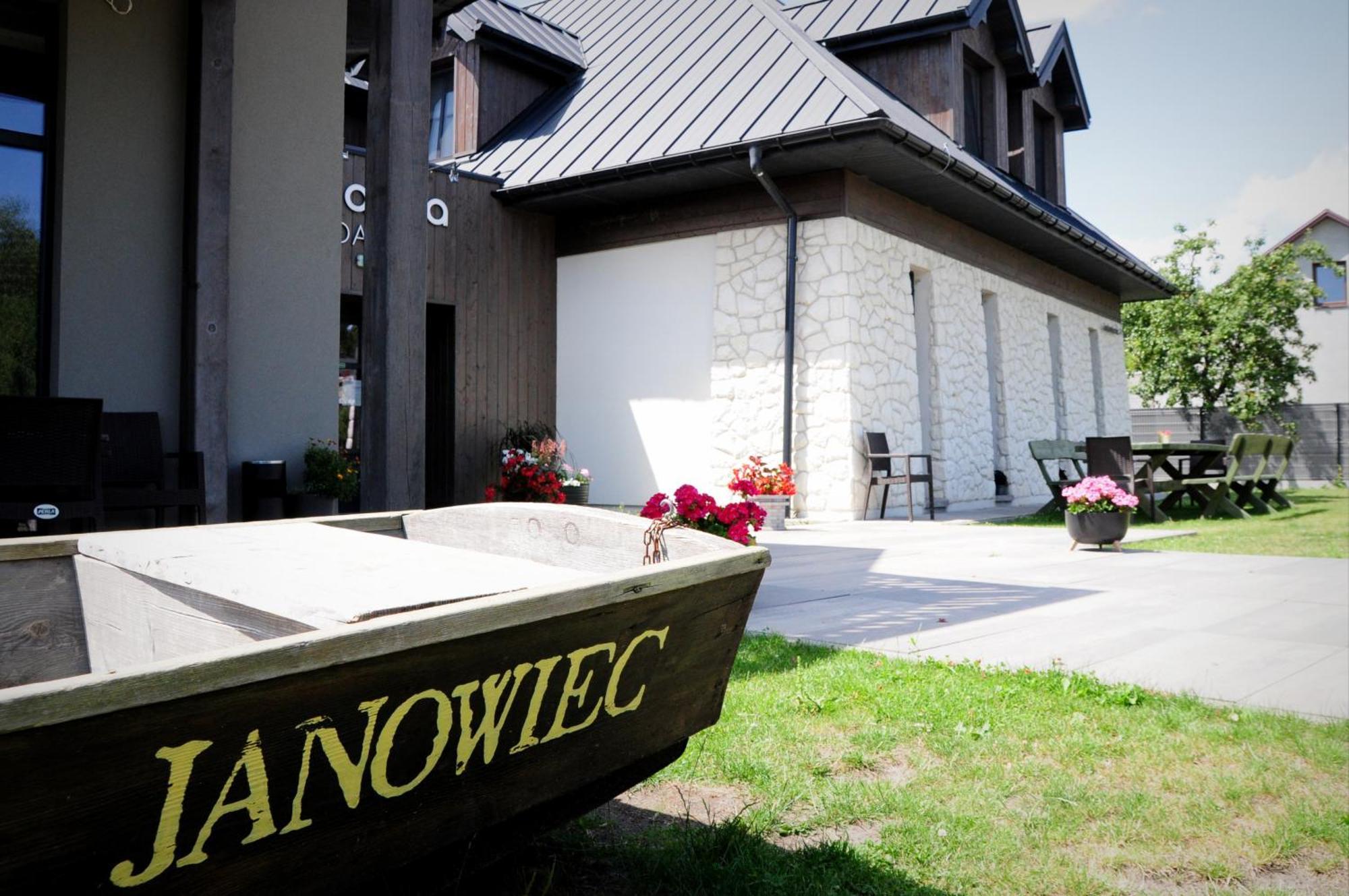 Czarna Dama Bed and breakfast